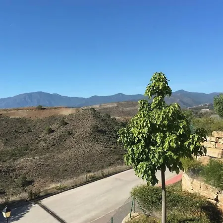 Penthouse W/Pool And Ocean View Near Puerto Banus Holiday home *
